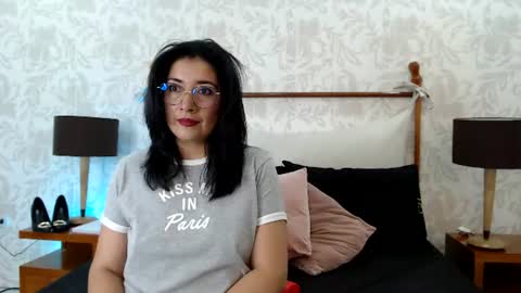 Alexaa sanz online show from June 15, 4:09 pm