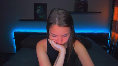 angel online show from May 4, 12:39 am