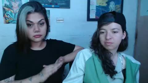 Snapshot of alexablu3 chatting on December 6, 12:02 am Alexa Blu3 online show from December 6, 12:02 am
