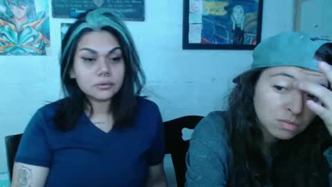 Snapshot of alexablu3 chatting on December 12, 9:30 am Alexa Blu3 online show from December 12, 9:30 am