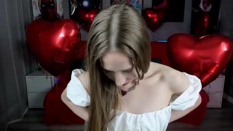 AlexaHarmon online show from February 14, 7:44 pm