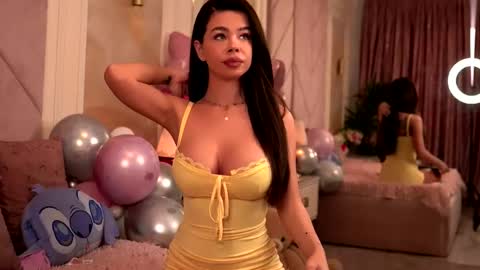 Snapshot of alexaheyess chatting on February 27, 6:50 am Alexa online show from February 27, 6:50 am