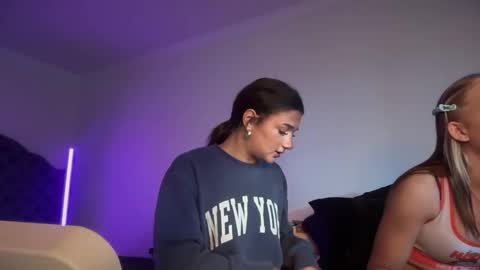 alexajefferies online show from October 2, 12:06 am