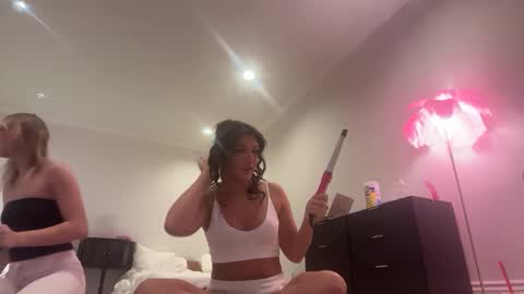 alexajefferies online show from October 9, 5:55 pm