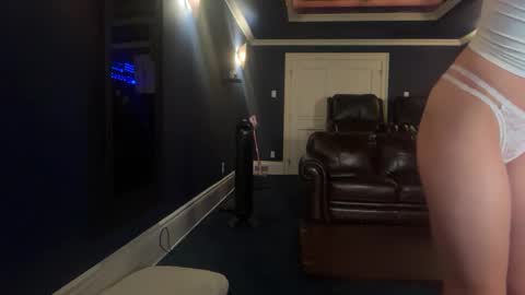 alexajefferies online show from October 12, 7:24 pm