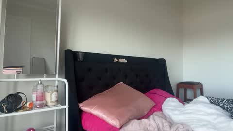 alexajefferies online show from November 4, 8:08 pm