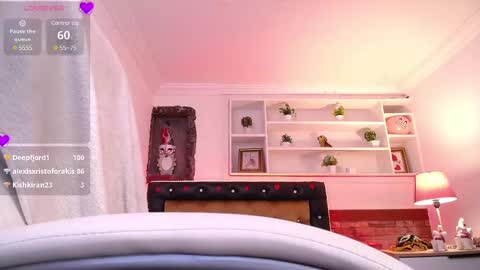 Alexa Moon online show from December 3, 8:17 pm