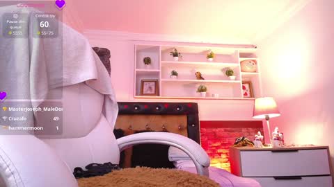 Alexa Moon online show from December 14, 11:45 pm