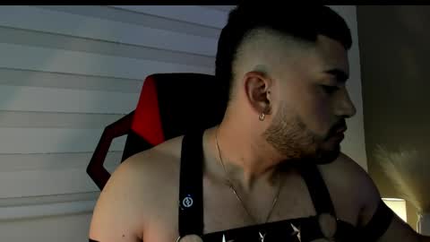Snapshot of alexander_diiaz chatting on April 27, 11:41 am Alexander Diaz online show from April 27, 11:41 am