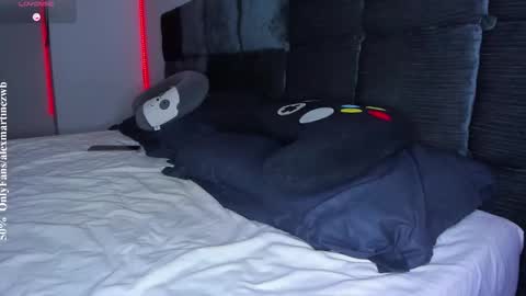 Onlyfansalexmartinezwb  Instagram alexwbmartinez  Twitter martinezcb937 online show from January 7, 2:03 am