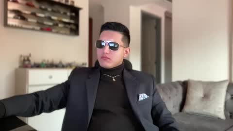 Snapshot of alexandergrey760886 chatting on September 21, 12:51 pm alexander grey online show from September 21, 12:51 pm