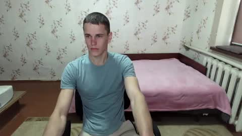 alexanderstrongs online show from April 28, 7:57 am