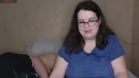 Snapshot of alexandklarisa chatting on January 18, 5:59 pm AlexAndVlada online show from January 18, 5:59 pm