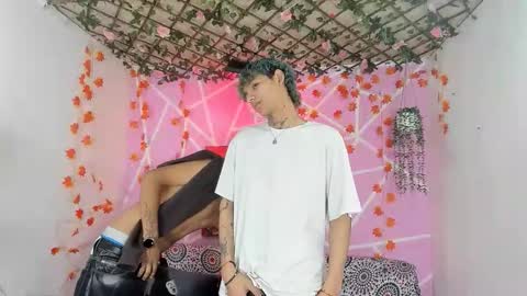 chicos hot online show from December 1, 2:22 pm