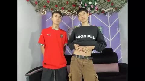 chicos hot online show from March 30, 2:18 pm