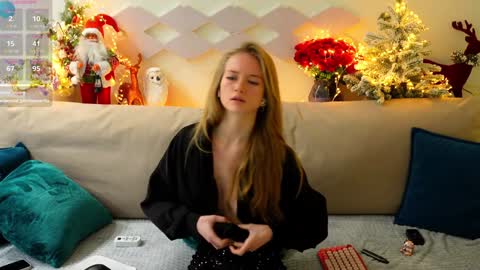 Alexandra Demore online show from December 23, 3:50 am
