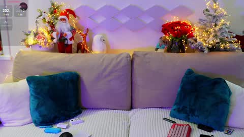 Alexandra Demore online show from January 24, 9:05 pm