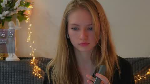 Alexandra Demore online show from February 18, 5:42 am