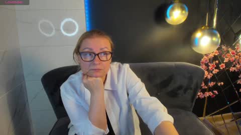 Alexandra online show from December 14, 2:34 am