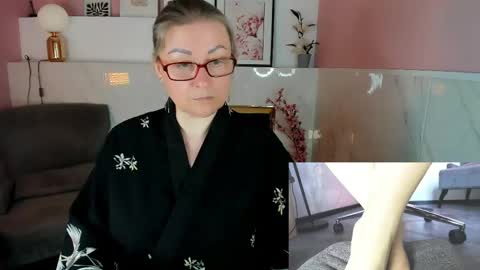 Alexandra online show from May 19, 2:34 pm