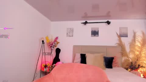 Snapshot of alexandra_ra1 chatting on January 8, 2:25 pm Alexandra Rodriguez online show from January 8, 2:25 pm