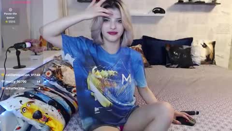 Snapshot of alexandraermes chatting on June 11, 12:32 am AlexandraErmes online show from June 11, 12:32 am