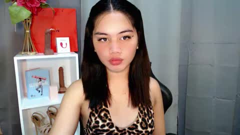 Andrea online show from March 29, 2:11 am