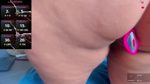 Snapshot of alexandramaravilla chatting on March 27, 8:26 am ALEXANDRA online show from March 27, 8:26 am