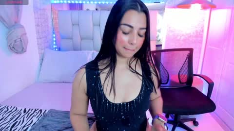 Snapshot of alexandramillerr chatting on January 11, 2:25 pm Alexandra Miller online show from January 11, 2:25 pm