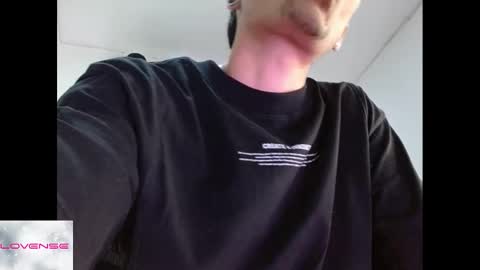 Snapshot of alexandre_starkk chatting on September 8, 9:03 pm Alexandre online show from September 8, 9:03 pm