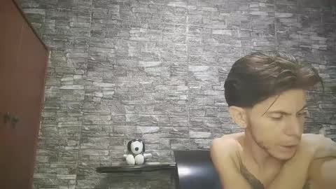alexandrorossi online show from December 5, 7:49 am
