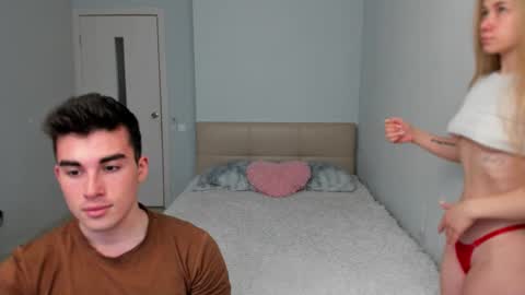 Snapshot of alexarti chatting on November 18, 7:13 am Alex online show from November 18, 7:13 am