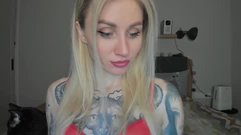 Snapshot of alexarush chatting on December 6, 5:44 pm alexarush online show from December 6, 5:44 pm