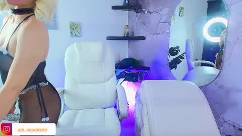 Snapshot of alexawarren_ chatting on April 24, 5:26 pm alexawarren_ online show from April 24, 5:26 pm