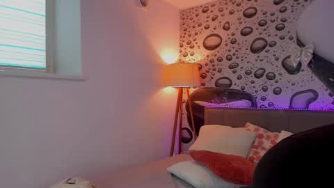 AlexaWilds online show from February 21, 12:06 pm