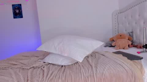 lexandra  online show from February 6, 10:04 am