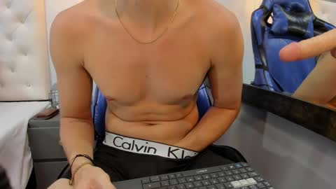 Alex online show from December 24, 9:28 am