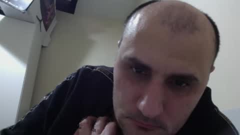 Snapshot of alexbgkl chatting on March 1, 9:37 pm alexbgkl online show from March 1, 9:37 pm