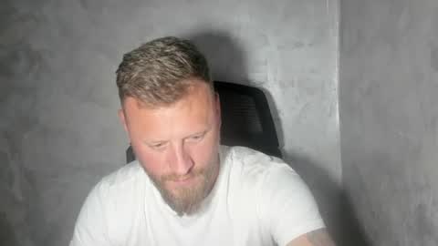 Snapshot of alexboy2022 chatting on June 14, 2:08 pm onlyfans..alexyno2022 online show from June 14, 2:08 pm