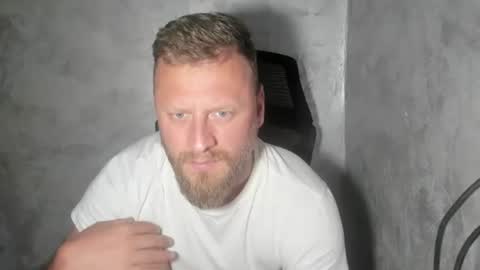 Snapshot of alexboy2022 chatting on June 15, 8:49 am onlyfans..alexyno2022 online show from June 15, 8:49 am