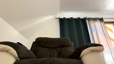alexcana10 online show from April 7, 2:50 pm