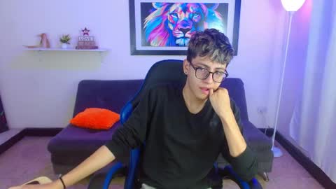 alex online show from April 29, 2:10 pm