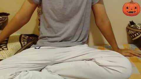 Snapshot of alexdelarge323 chatting on October 6, 11:18 am Alex online show from October 6, 11:18 am