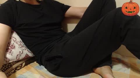 Snapshot of alexdelarge323 chatting on October 15, 11:32 am Alex online show from October 15, 11:32 am