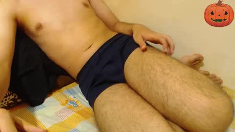 Snapshot of alexdelarge323 chatting on October 23, 10:47 am Alex online show from October 23, 10:47 am