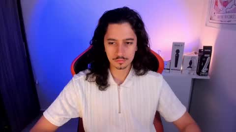 Snapshot of alexfloreszzz chatting on March 10, 11:10 am alexfloreszzz online show from March 10, 11:10 am