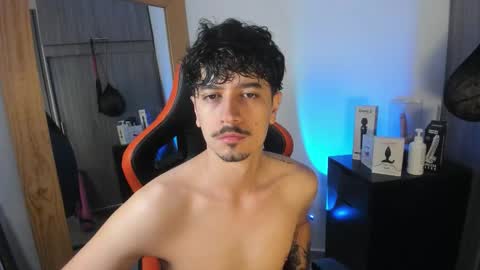 Snapshot of alexfloreszzz chatting on September 9, 12:59 pm alexfloreszzz online show from September 9, 12:59 pm