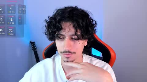 Snapshot of alexfloreszzz chatting on February 6, 11:41 pm alexfloreszzz online show from February 6, 11:41 pm