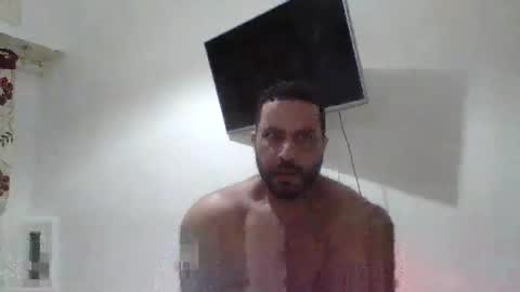 Snapshot of alexforever12 chatting on January 17, 6:18 am alexforever12 online show from January 17, 6:18 am