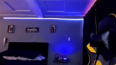 alexgiraldo__ online show from September 23, 12:19 pm